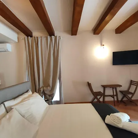 Guest house Seven Colors
